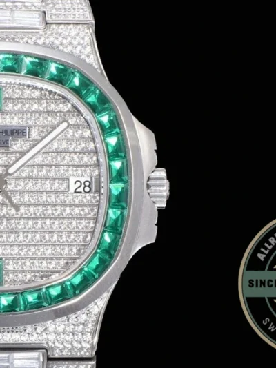 Superclone Nautilus 5719/10G Patek Philippe 40 mm, Green Baguette Diamonds - Swiss Movement Replica Watch