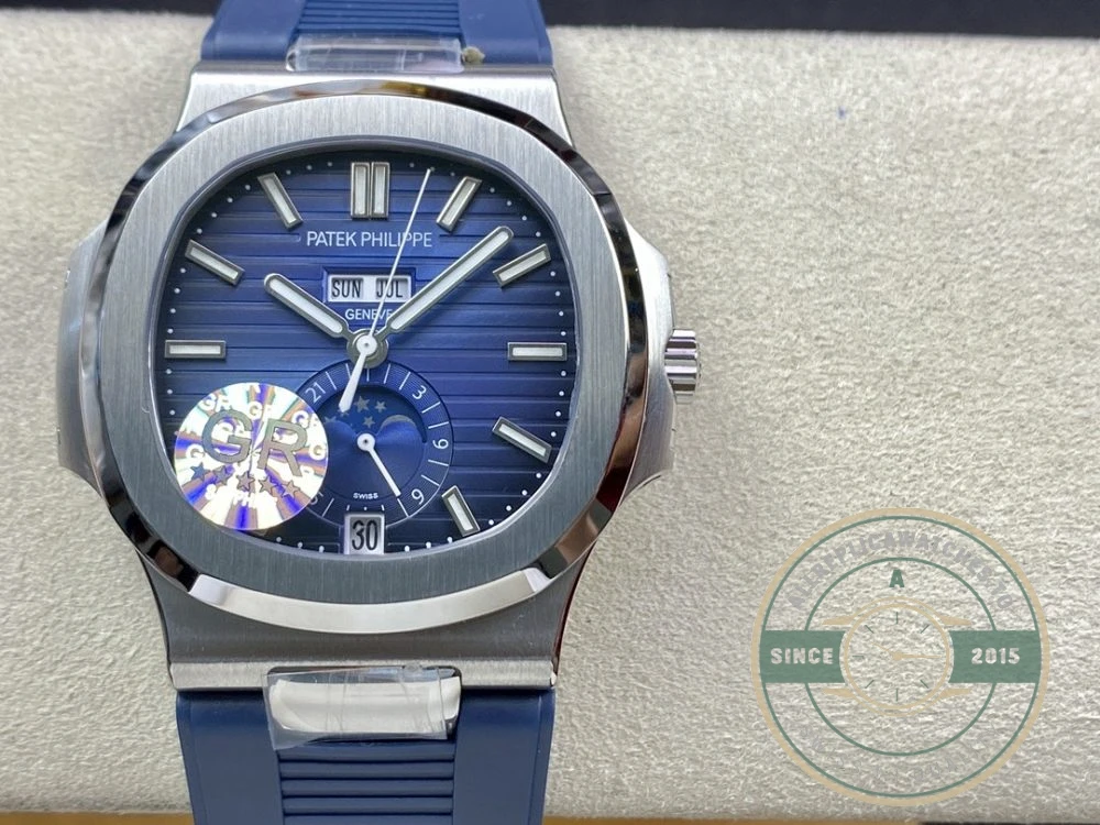 Superclone Nautilus 5726/1A Annual Calendar, Moon phases 40.5 mm, Steel, Blue Dial - Swiss-Made Clone Watch
