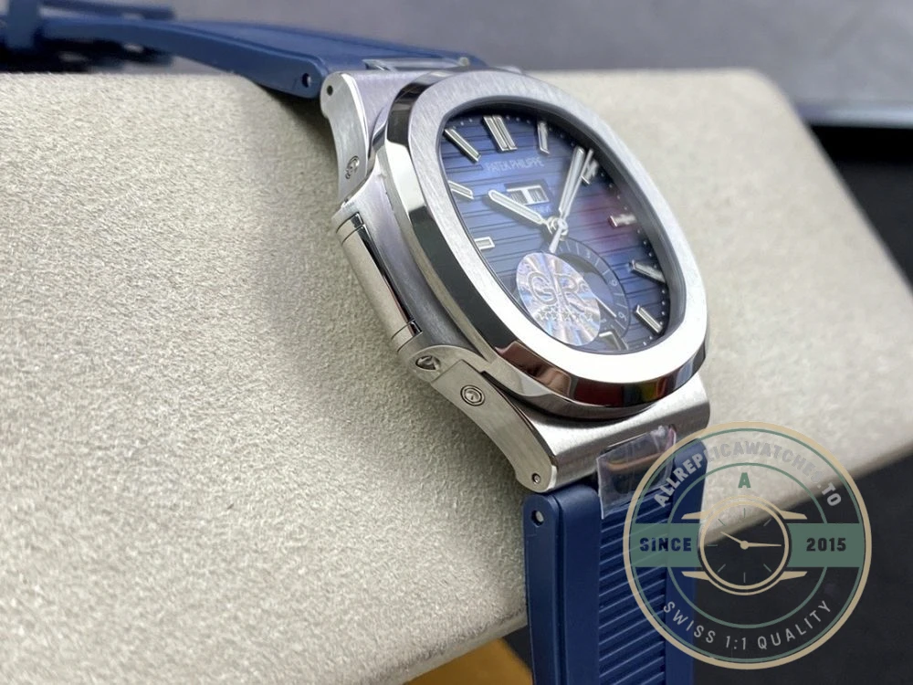Superclone Nautilus 5726/1A Annual Calendar, Moon phases 40.5 mm, Steel, Blue Dial - Affordable Luxury Replica Timepiece