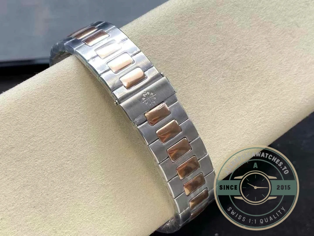 Replica Nautilus 5980/1AR-001 Patek Philippe Flyback chronograph, Date. 40.5 mm, Steel/rose gold - 1:1 Swiss Replica Watch