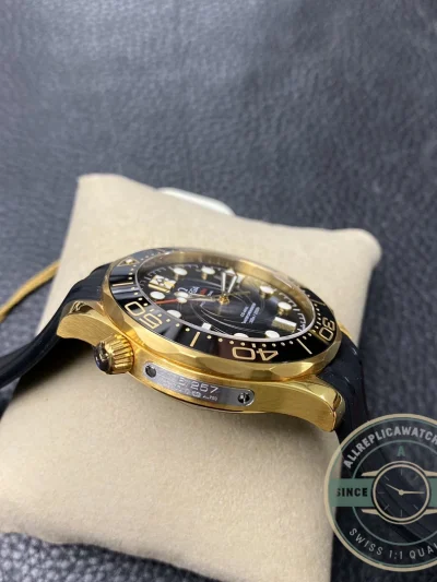 Superclone Omega Seamaster 300m 007 James Bond - Swiss Movement Replica Watch