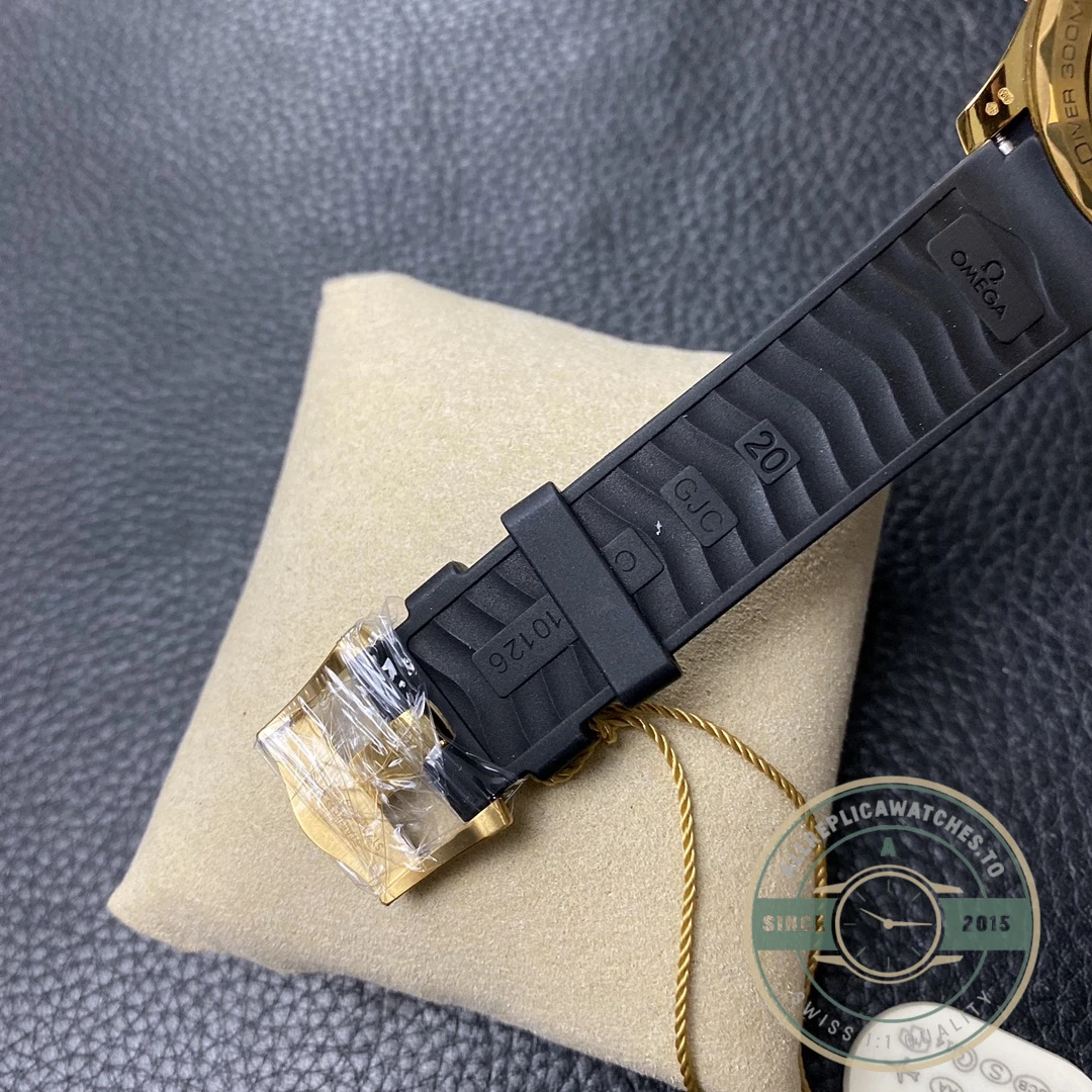 Superclone Omega Seamaster 300m 007 James Bond - Budget Luxury Replica Watch