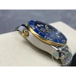 Automatic chronograph architecture: clone 9900 with a 48-hour reserve under the two-tone caseback