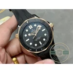 Strap-mounted case sitting close to the wrist, superclone Omega Seamaster Planet Ocean 44mm