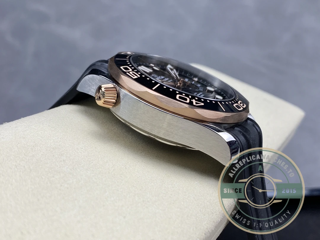 Superclone Omega Seamaster Black Dial 44mm 210.20.44.51.01.001 - Swiss Movement Replica Watch