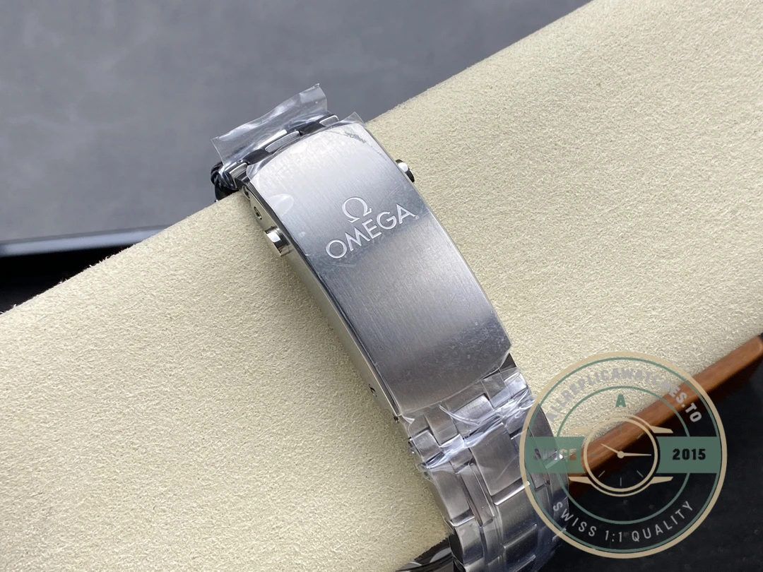 Superclone Omega Seamaster Blue Dial 44mm 210.30.44.51.03.001 - 1:1 Swiss Replica Watch