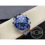 The dial reads 300m / 1000ft on this super clone Omega Seamaster Diver 300M Chronograph