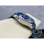 Folding clasp closing the structured rubber strap, clone Omega Seamaster Diver 300M chronograph