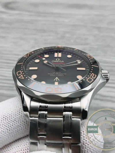 Superclone Omega Seamaster Diver 300M 007 210.90.42.20.01.002 - Luxury Replica Watch
