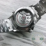 Unidirectional ceramic diving bezel framing the dark 007 Edition superclone dial