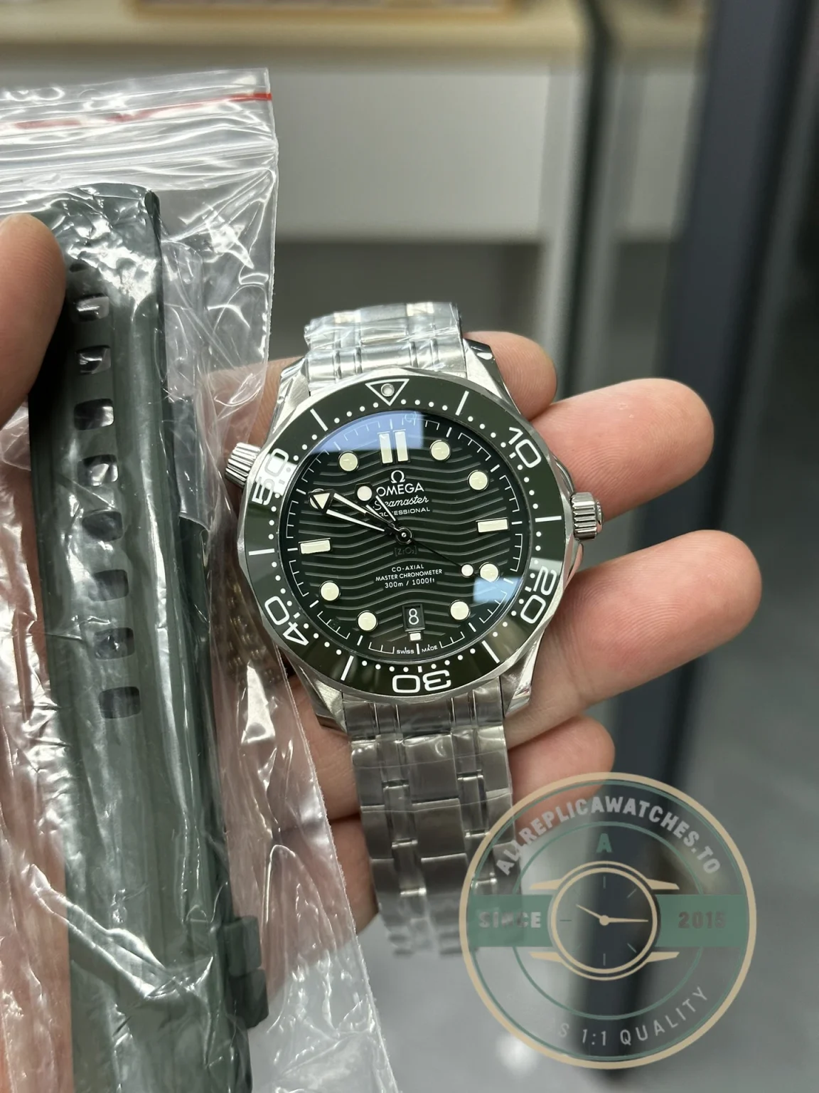 Superclone Omega Seamaster Green Dial 42mm 210.30.42.20.10.001 - Affordable Super Clone Watch