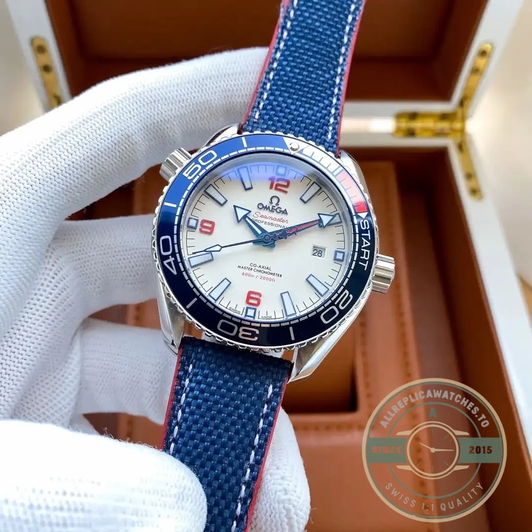 Superclone Omega Seamaster Planet Ocean 6000M 215.32.43.21.04.001 - Swiss-Made Clone Watch