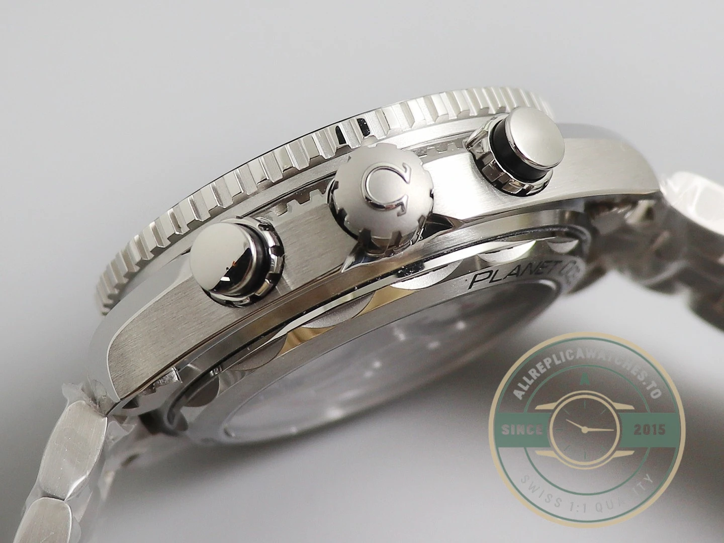 Superclone Omega Seamaster Planet Ocean 600M Titanium 215.90.46.51.99.001 - Top-Tier Swiss Replica Watch