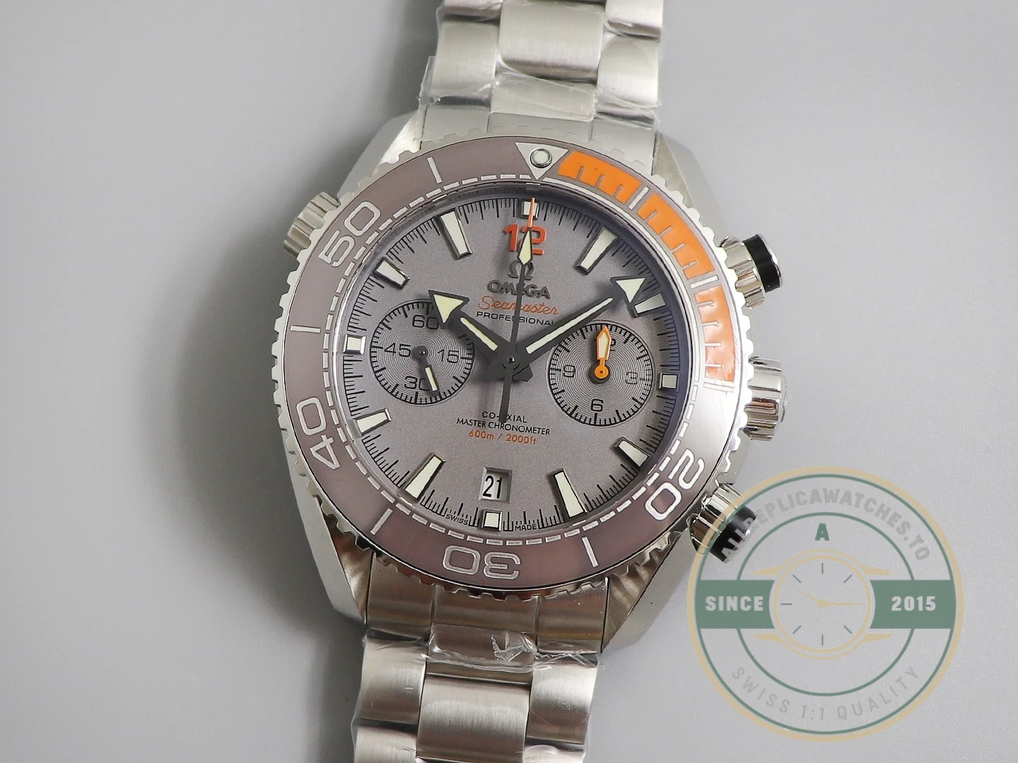 Superclone Omega Seamaster Planet Ocean 600M Titanium 215.90.46.51.99.001 - Top-Tier Swiss Replica Watch