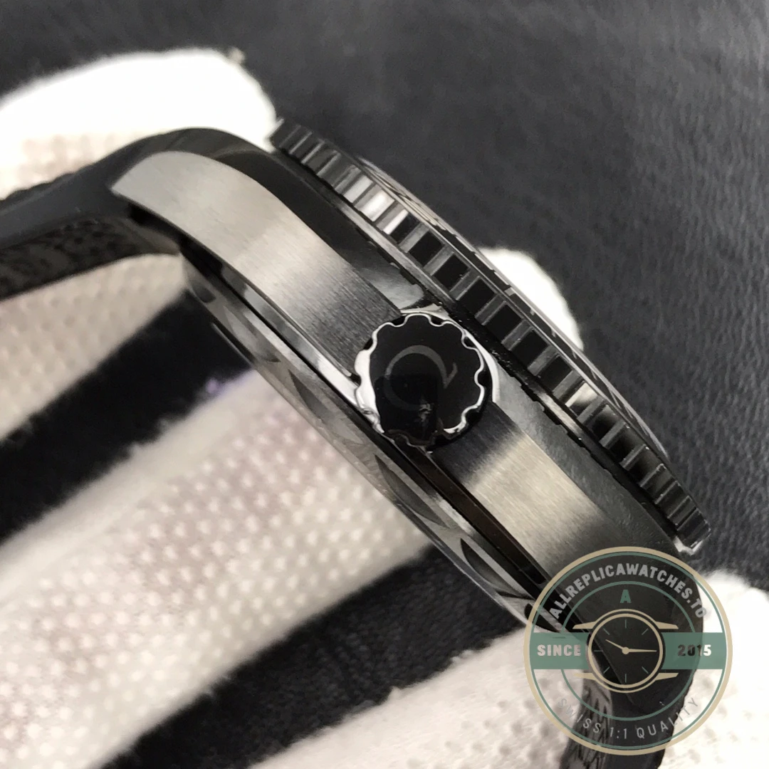 Superclone Omega Seamaster Series 215.92.46.22.01.001 - Swiss Movement Replica Watch