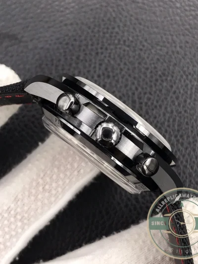 Superclone Omega Speedmaster Black 311.92.44.51.01.005 - Premium Super Clone Watch