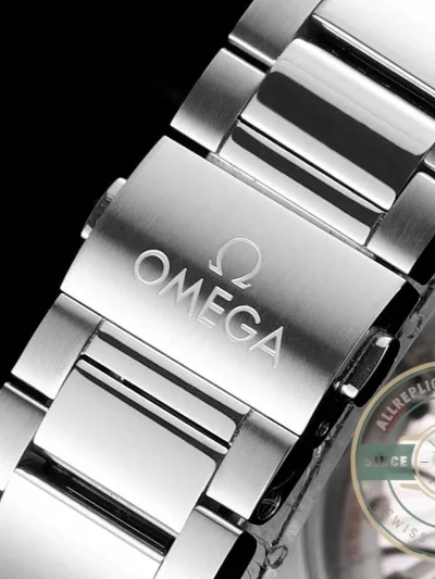 Superclone Omega Speedmaster World Time 220.10.43.22.03.001 - Swiss Movement Replica Watch