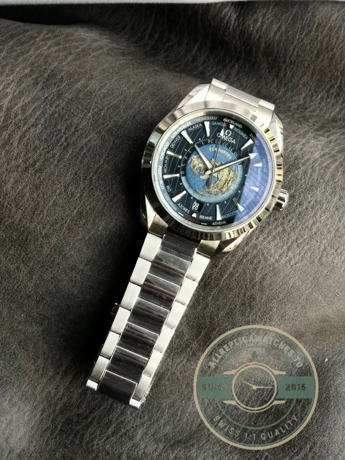 Superclone Omega Speedmaster World Time 220.10.43.22.03.001 - Luxury Replica Watch