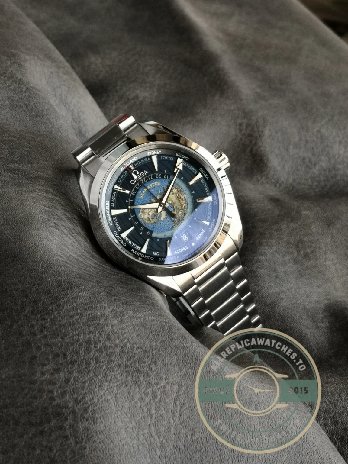 Superclone Omega Speedmaster World Time 220.10.43.22.03.001 - Best Quality Replica Watch