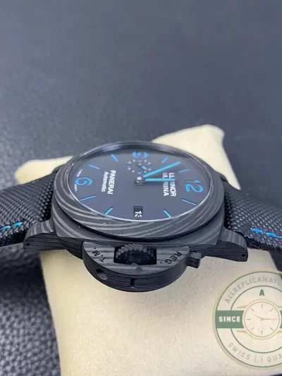 Superclone Panerai Luminor Marina Carbotech PAM1661 - 1:1 Swiss Replica Watch