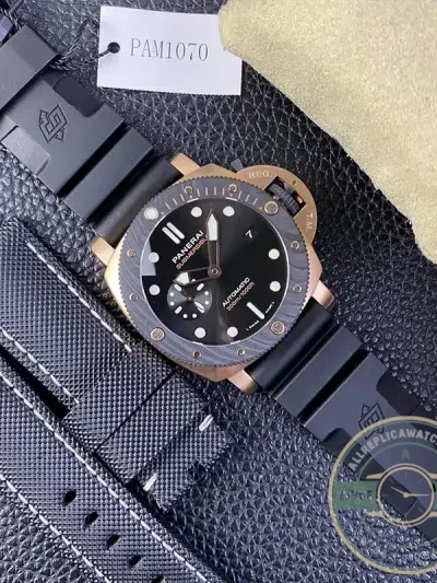 Superclone Panerai PAM 1070 Submersible Goldtech OroCarbo - Swiss Movement Replica Watch