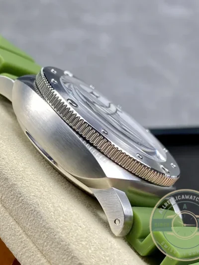 Superclone Panerai PAM 1226 Submersible QuarantaQuattro Bianco 44mm - Top-Tier Swiss Replica Watch