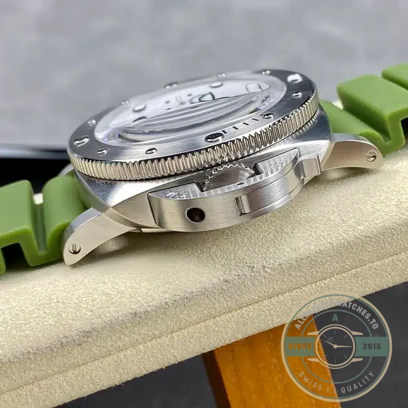 Superclone Panerai PAM 1226 Submersible QuarantaQuattro Bianco 44mm - Affordable Super Clone Watch