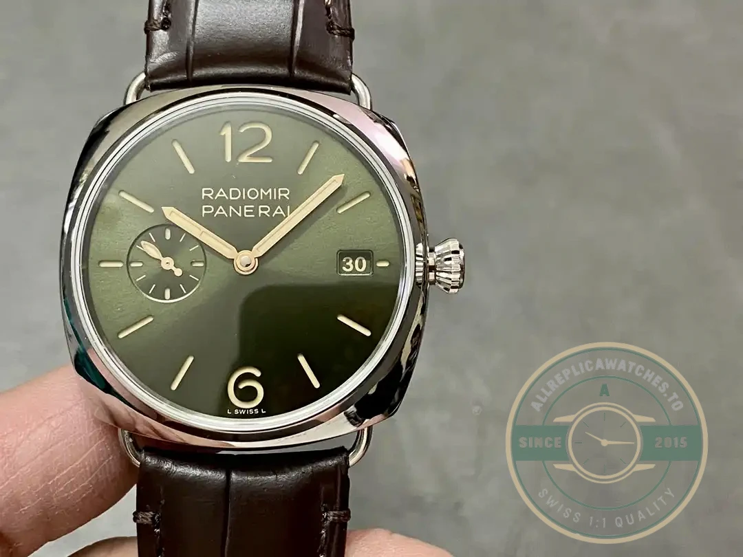 Superclone Panerai Radiomir PAM 1386 - Swiss-Made Clone Watch