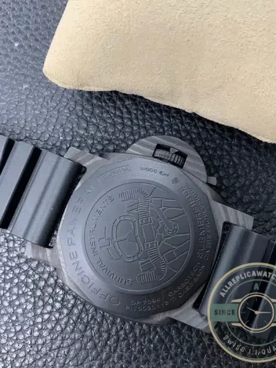 Superclone Panerai Submersible PAM 979 - Swiss Movement Replica Watch