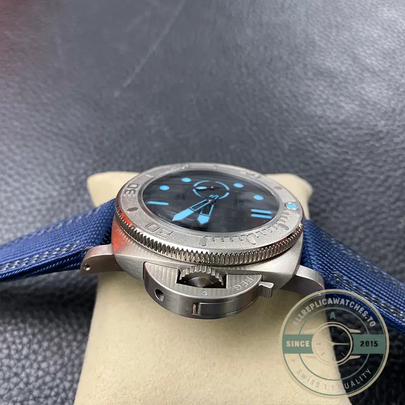 Superclone Panerai Submersible PAM 985 Mike Horn Edition - High-Grade Replica Watch