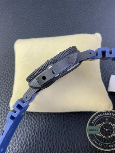 Superclone Panerai Submersible Pam1232 44mm New Style - 1:1 Swiss Replica Watch