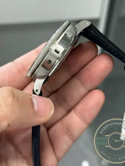Superclone Panerai Submersible Titanium Shell PAM 984 - High-Grade Replica Watch