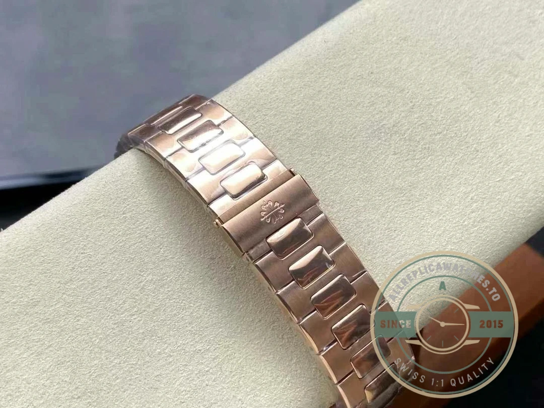 Superclone Nautilus 5980/1R-001 Patek Philippe Flyback chronograph, Date. 40.5 mm, Rose gold - Swiss Movement Replica Watch