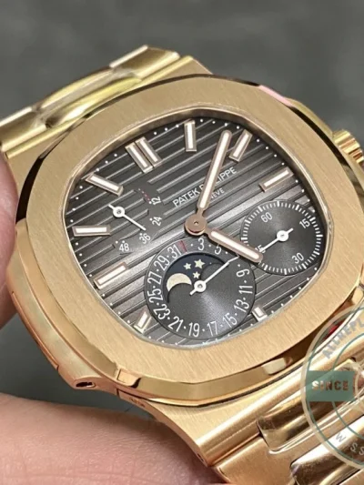 Superclone Patek Philippe Nautilus Moon phases 40 mm, Gold, Dark Dial, 5712/1A - Swiss-Made Clone Watch