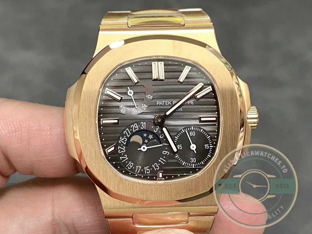Superclone Patek Philippe Nautilus Moon phases 40 mm, Gold, Dark Dial, 5712/1A - High-Grade Replica Watch