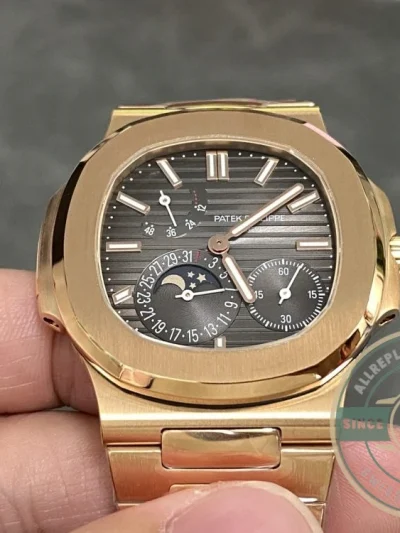 Superclone Patek Philippe Nautilus Moon phases 40 mm, Gold, Dark Dial, 5712/1A - 1:1 Swiss Replica Watch