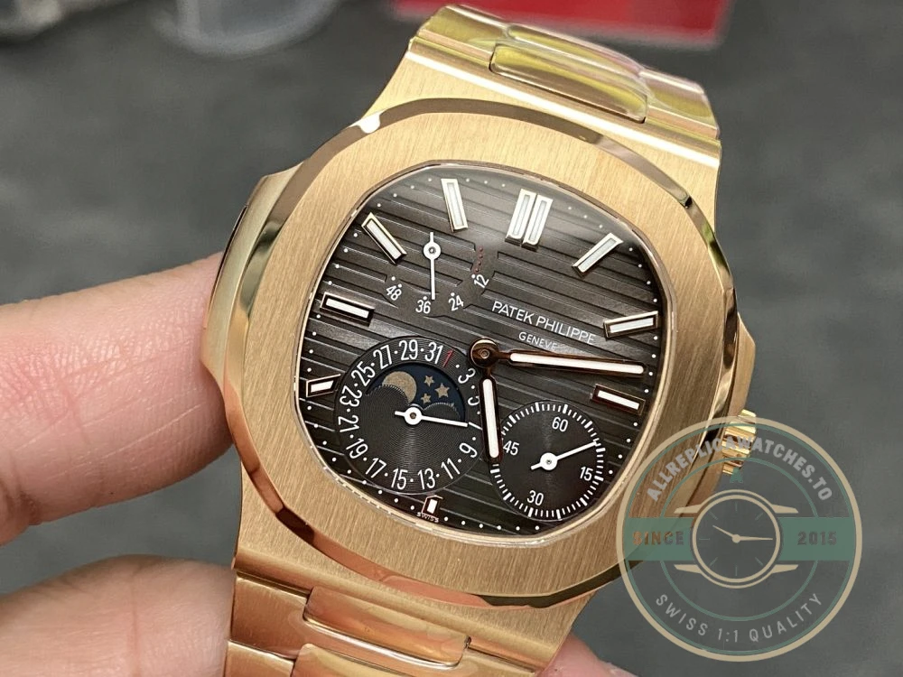 Superclone Patek Philippe Nautilus Moon phases 40 mm, Gold, Dark Dial, 5712/1A - Best Quality Replica Watch