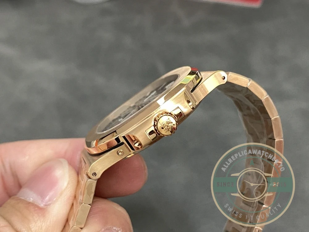Superclone Patek Philippe Nautilus Moon phases 40 mm, Gold, Dark Dial, 5712/1A - Swiss-Made Clone Watch
