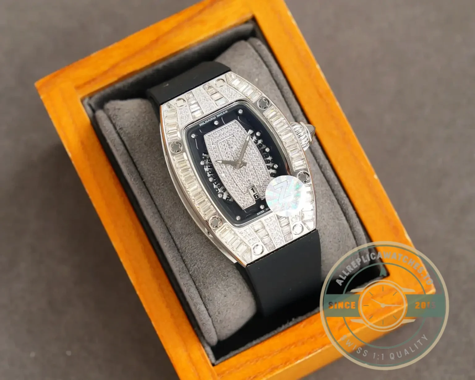Superclone Richard Mille 007-1 Diamond Crown Black Strap - Top-Tier Swiss Replica Watch