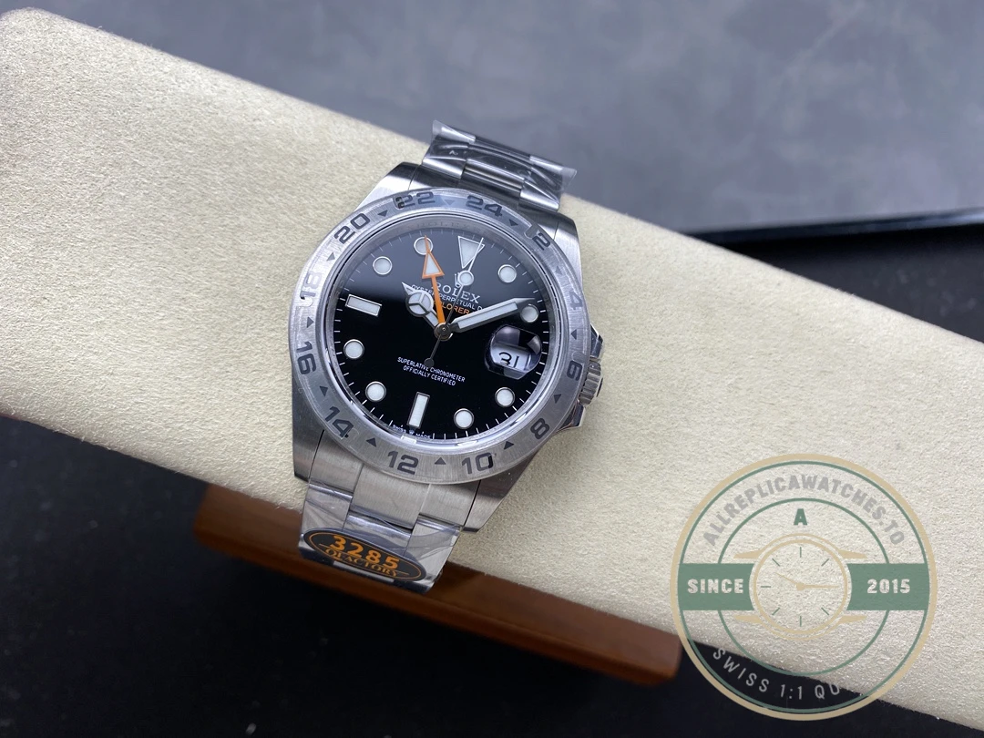 Superclone Rolex Explorer II m226570-0002 42mm - 1:1 Swiss Replica Watch