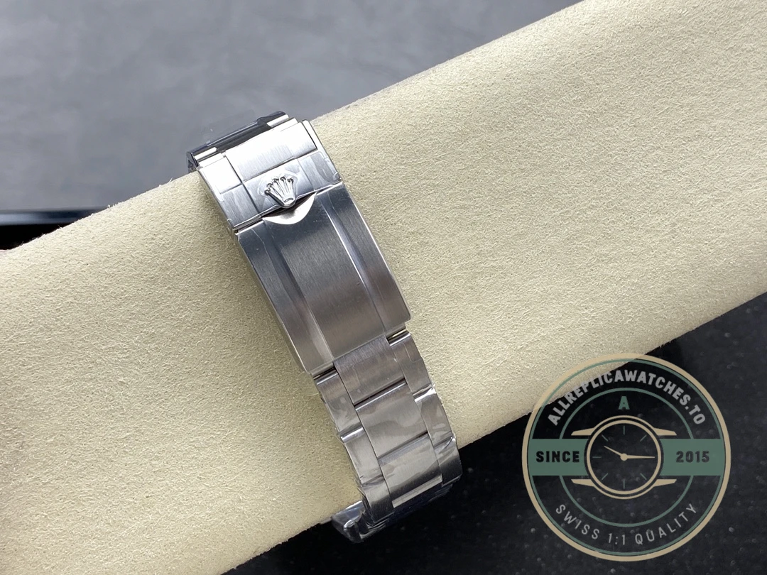 Superclone Rolex Explorer Series M226570-0001 42mm - High-Grade Replica Watch