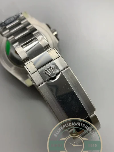 Superclone Rolex Greenwich II Series m126710grnr-0004 40mm - Best Quality Replica Watch