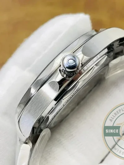 Superclone Seamaster 300m Chronometer 42mm 210.30.42.20.10.001 - Budget Luxury Replica Watch
