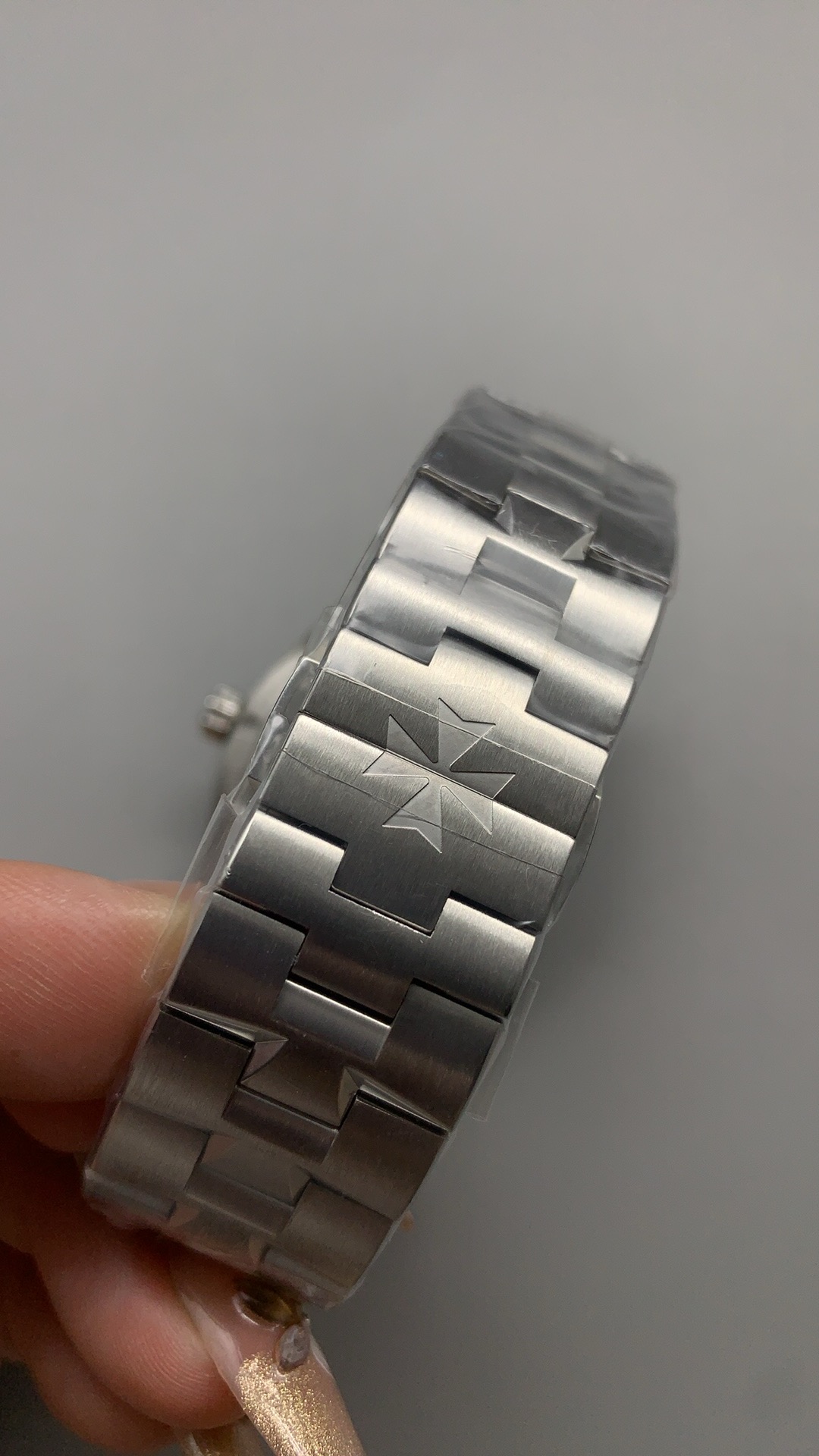 Swiss Replica Vacheron Constantin Overseas 4500V/110A-B128 Blue Dial - Image 4