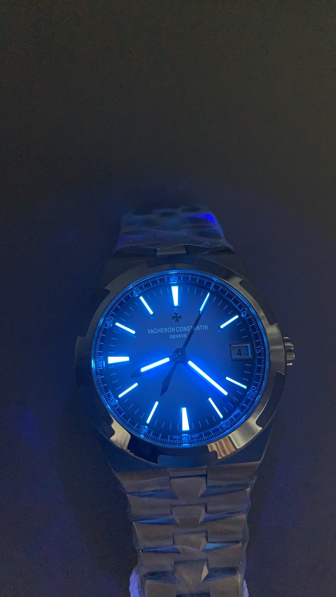 Swiss Replica Vacheron Constantin Overseas 4500V/110A-B128 Blue Dial - Image 5