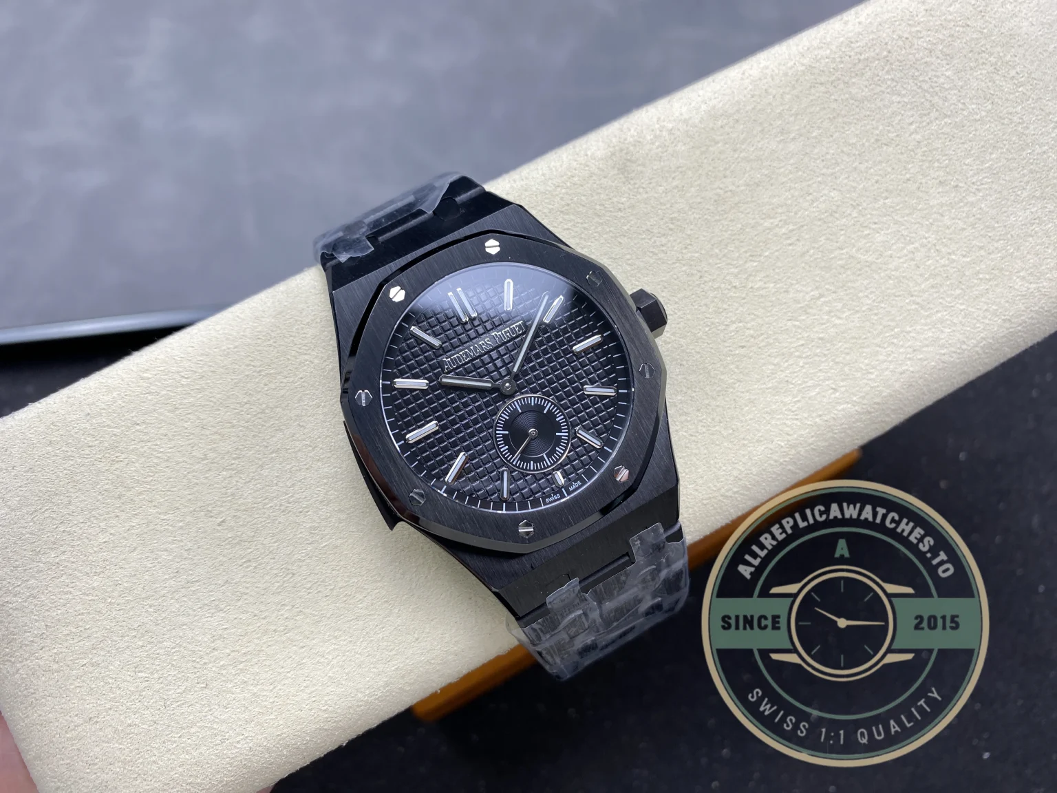 Replica Audemars Piguet Royal Oak 42mm Black Ceramic 26591CE.OO.D002CA.01 - High-Grade Replica Watch