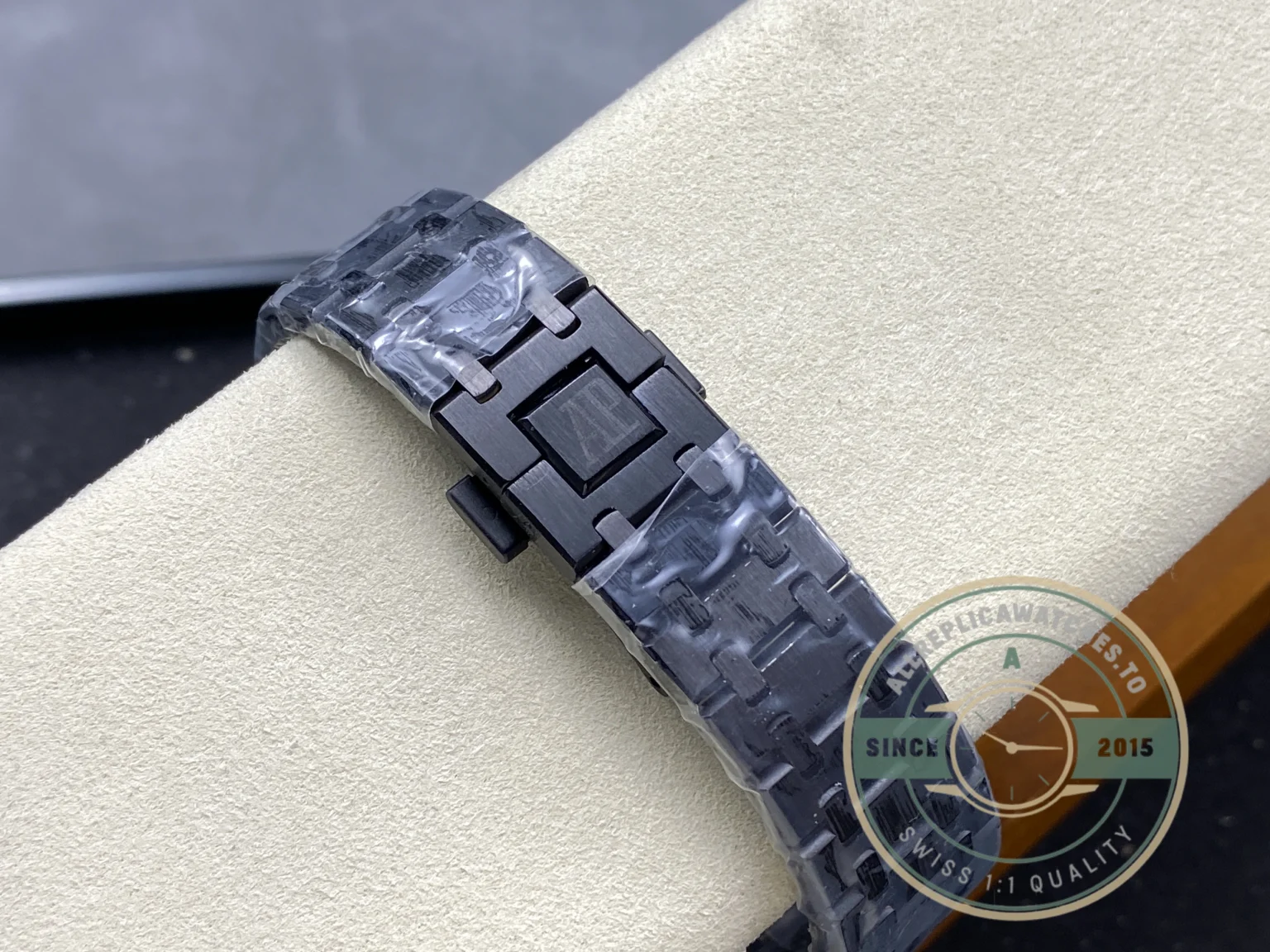 Replica Audemars Piguet Royal Oak 42mm Black Ceramic 26591CE.OO.D002CA.01 - Affordable Super Clone Watch