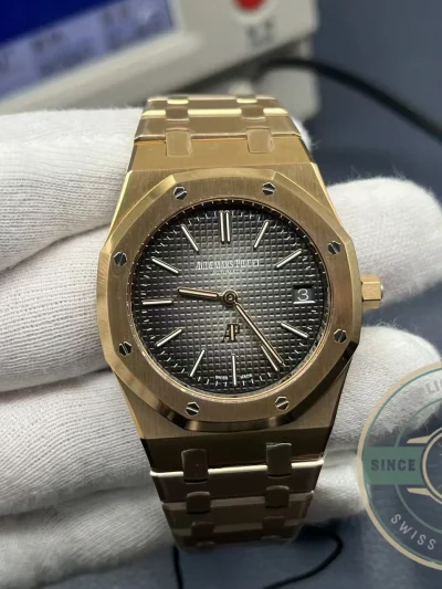 Replica Audemars Piguet Royal Oak Jumbo Extra-Thin 16202.OR - Affordable Super Clone Watch