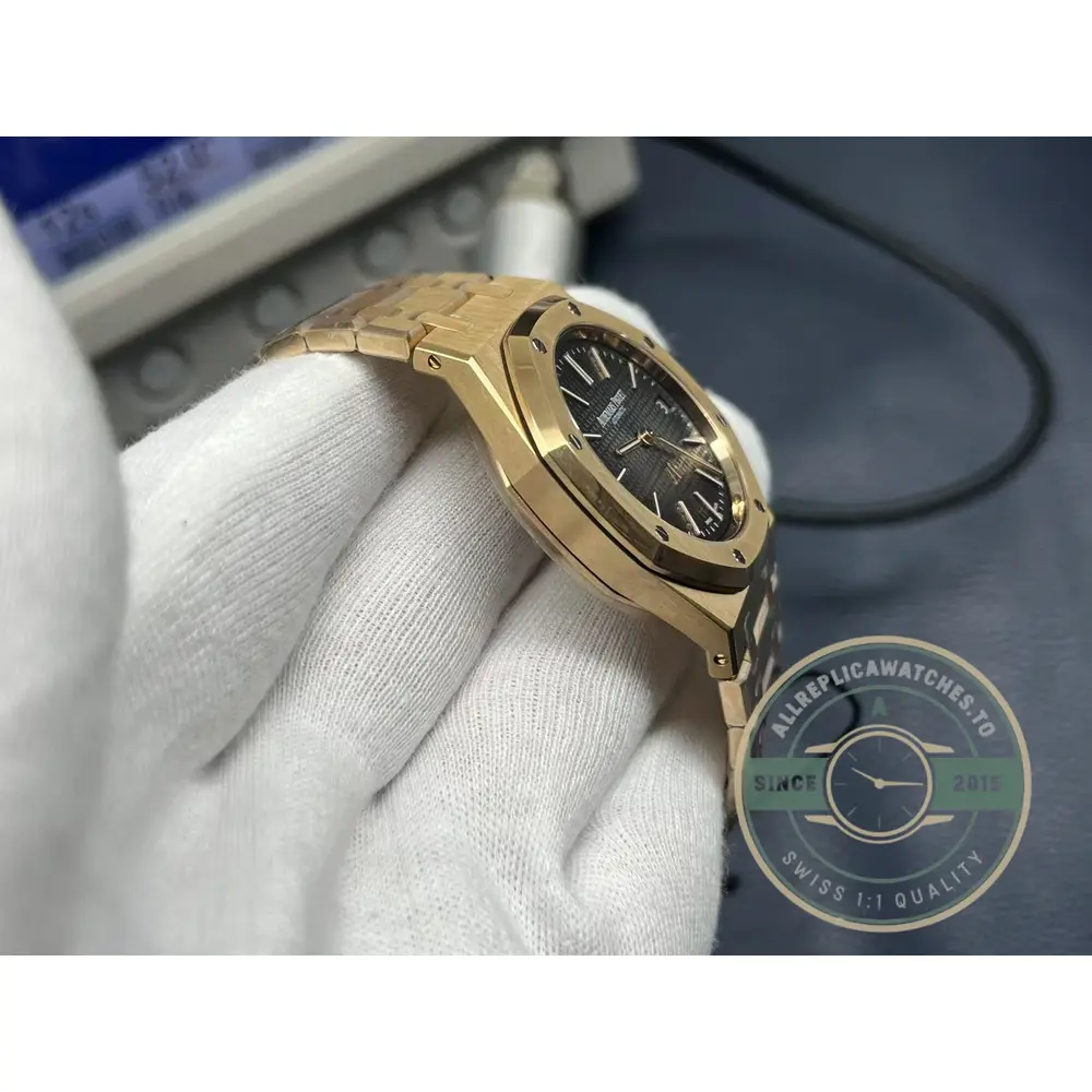 Replica Audemars Piguet Royal Oak Jumbo Extra-Thin 16202.OR - Factory Super Clone Watch