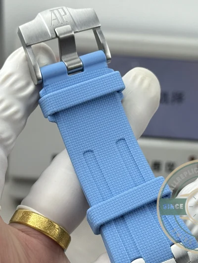 Replica Audemars Piguet Royal Oak Offshore 42mm Sky Blue 26238ST - Budget Luxury Replica Watch